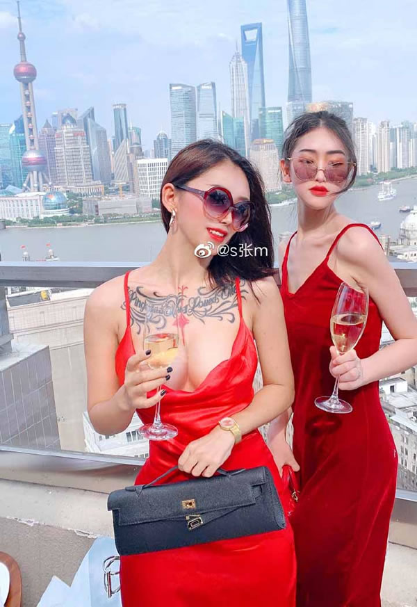 网红小范冰冰张贺玉私拍尺度图集2