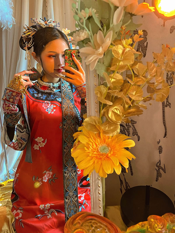 网红美女钛合金TiTi