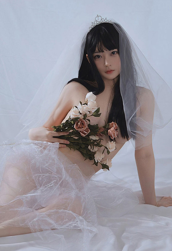 极品美女xiaoze你的新娘+奶油诱惑唯美合集