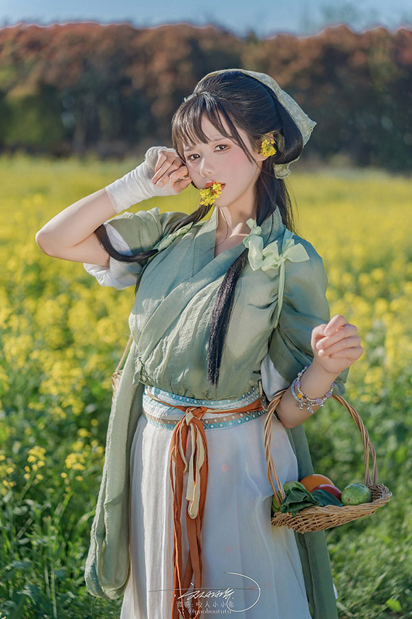 黏黏团子兔 田耕记真正的田野野趣