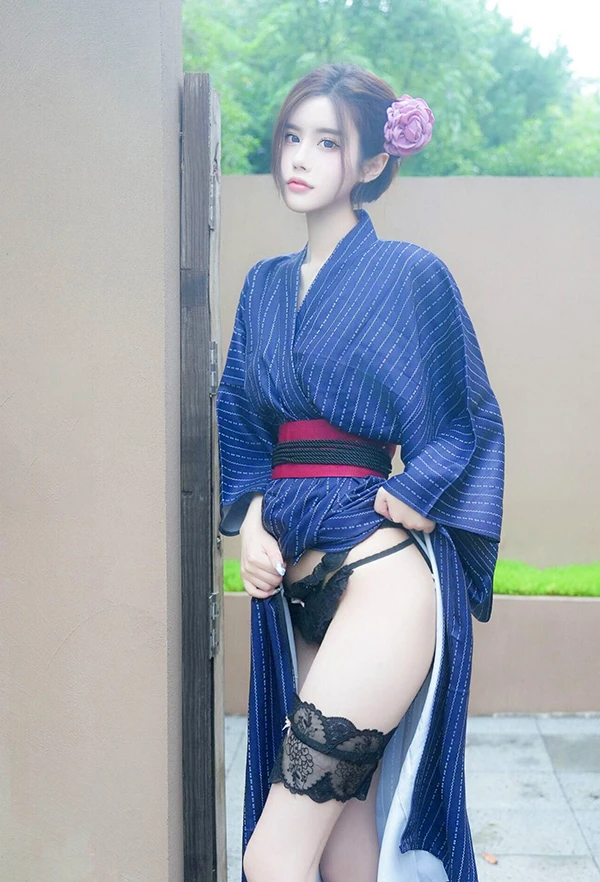 秀人女神Erikaki和服美女误食饮料私购流出