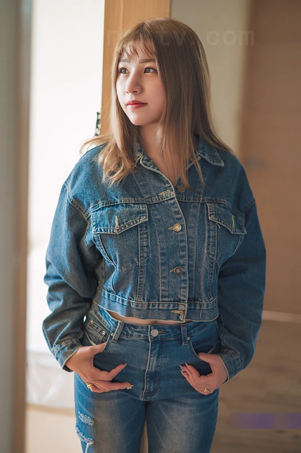 露出系福利姬@艾玛Emma订阅尺度视图合集3